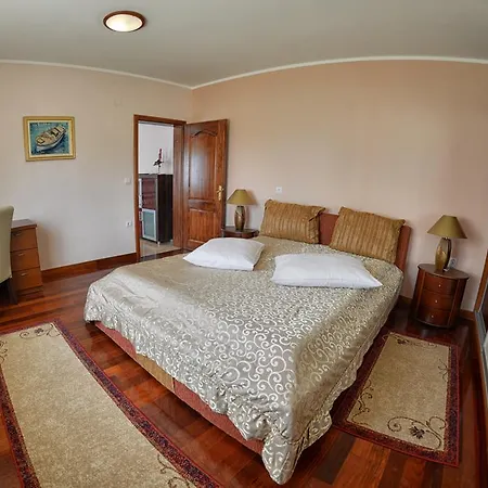 Apartment Sablic *